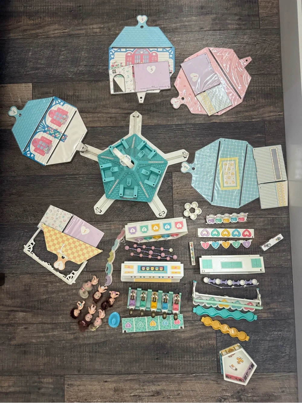 Pastel Playset Accessory Kit - Teal, Pink & Purple by